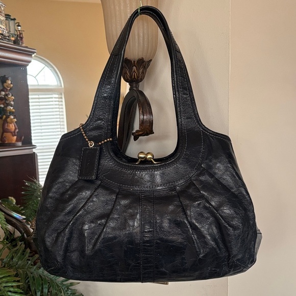 Coach Handbags - Coach Ergo Black Pantent Leather Pleated Frame Kisslock Satchel Shoulder Bag Y2K